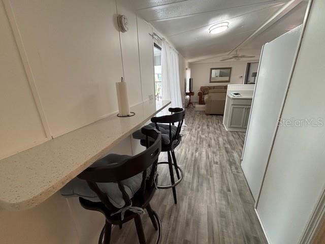 出租: $1,395 (2 贝兹, 2 浴室, 900 平方英尺)