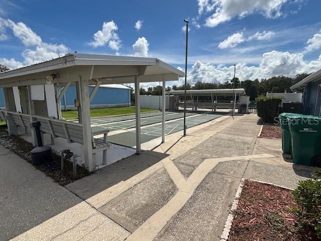 出租: $1,395 (2 贝兹, 2 浴室, 900 平方英尺)