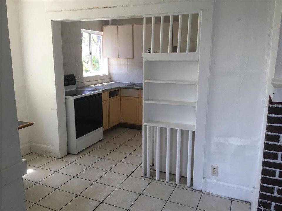 出租: $650 (2 贝兹, 1 浴室, 675 平方英尺)