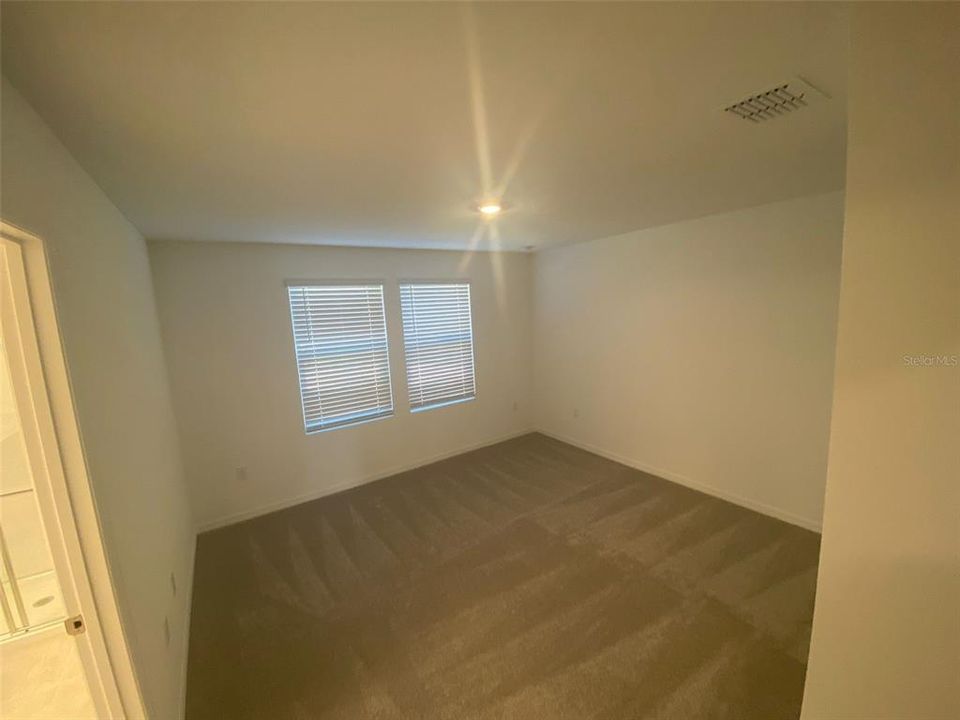 出租: $1,950 (3 贝兹, 2 浴室, 1365 平方英尺)