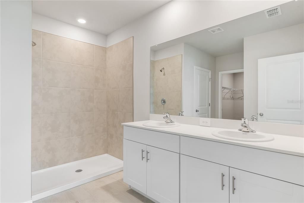 Active With Contract: $327,998 (4 beds, 2 baths, 1828 Square Feet)