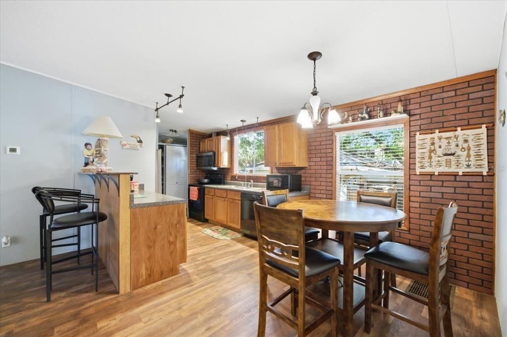 For Rent: $2,800 (3 beds, 2 baths, 1344 Square Feet)