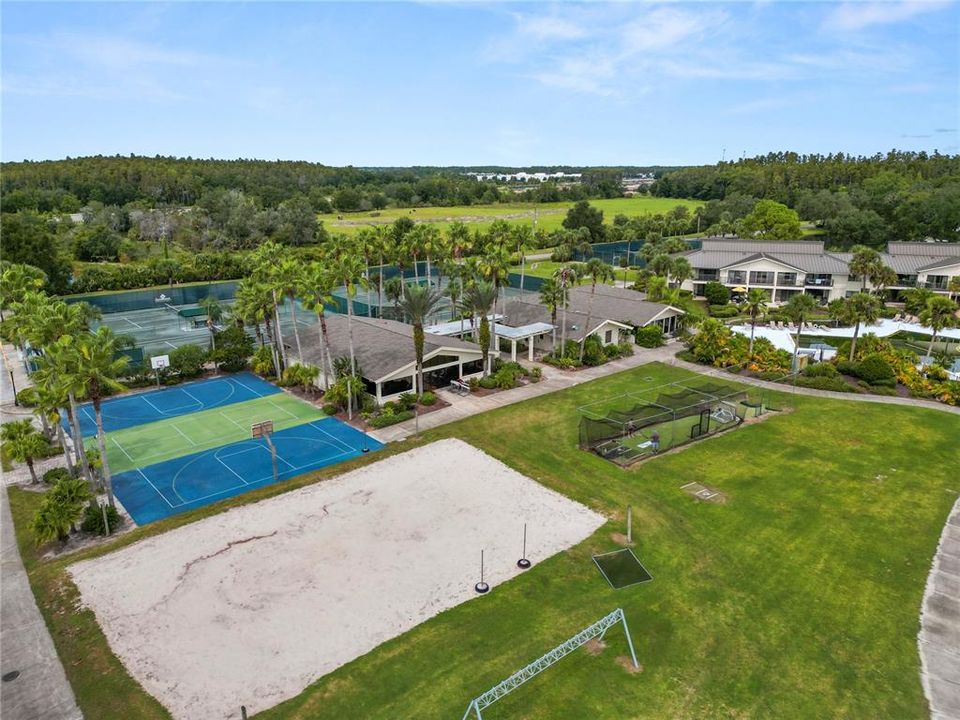 For Sale: $319,000 (3 beds, 3 baths, 1519 Square Feet)