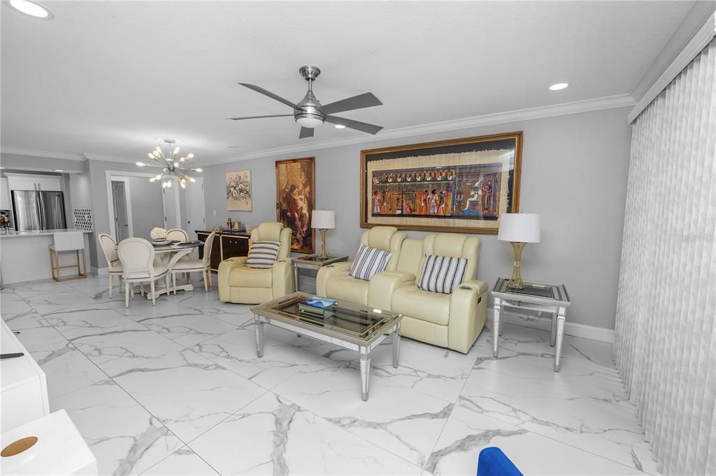 For Sale: $319,000 (3 beds, 3 baths, 1519 Square Feet)