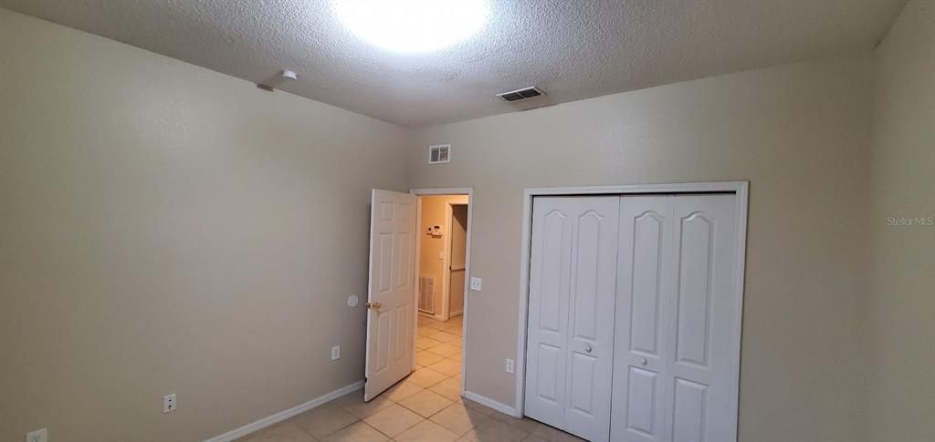 For Rent: $1,900 (4 beds, 2 baths, 2056 Square Feet)