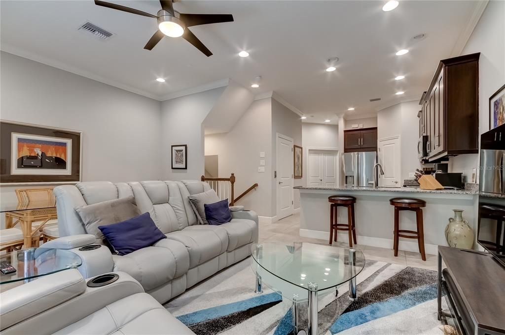 For Rent: $3,500 (4 beds, 2 baths, 1920 Square Feet)