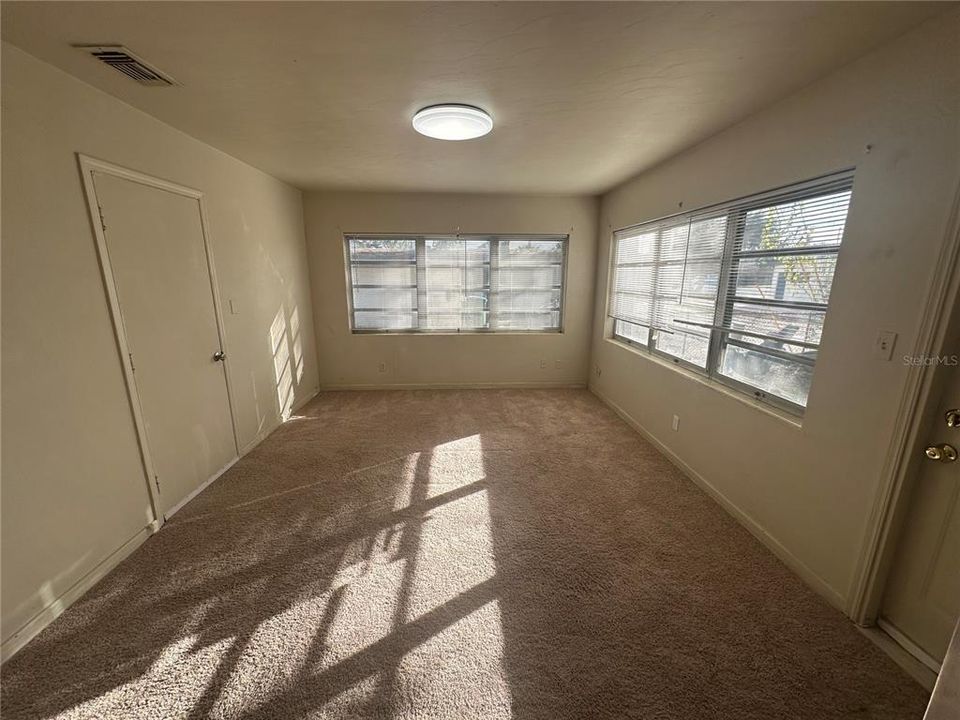 В аренду: $1,795 (2 спален, 2 ванн, 1232 Квадратных фут)