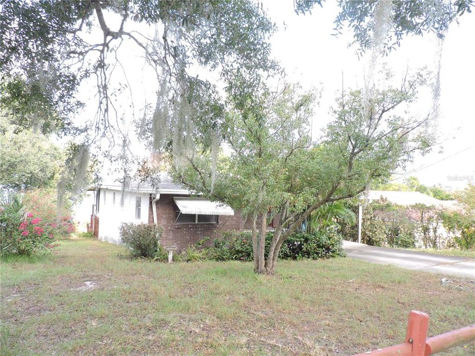 For Sale: $264,900 (2 beds, 2 baths, 1608 Square Feet)