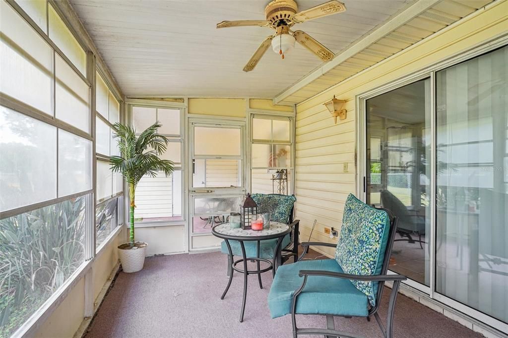 For Sale: $209,000 (2 beds, 2 baths, 1008 Square Feet)