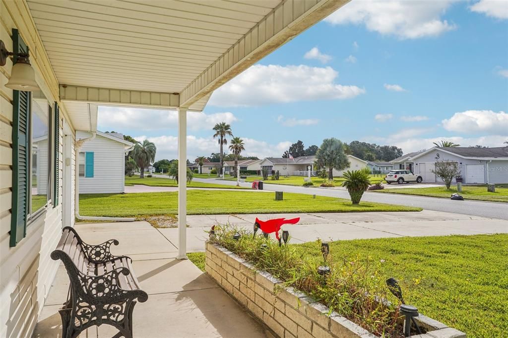 For Sale: $209,000 (2 beds, 2 baths, 1008 Square Feet)