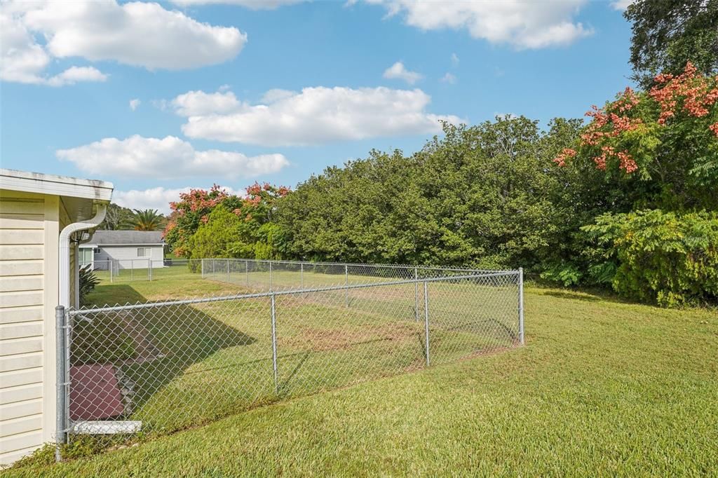 For Sale: $209,000 (2 beds, 2 baths, 1008 Square Feet)