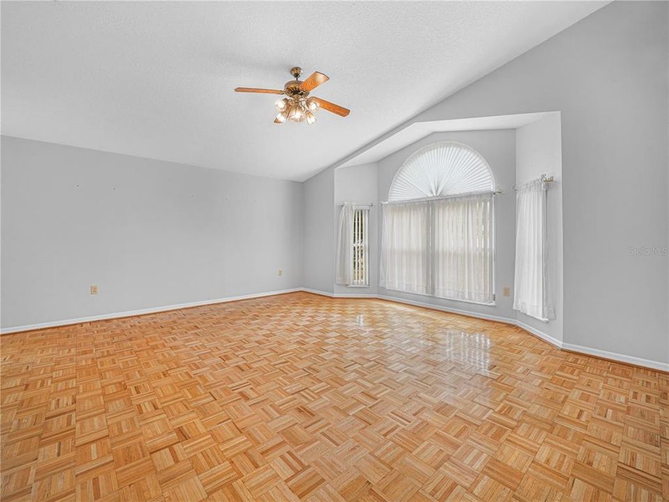 For Sale: $260,000 (2 beds, 2 baths, 1396 Square Feet)