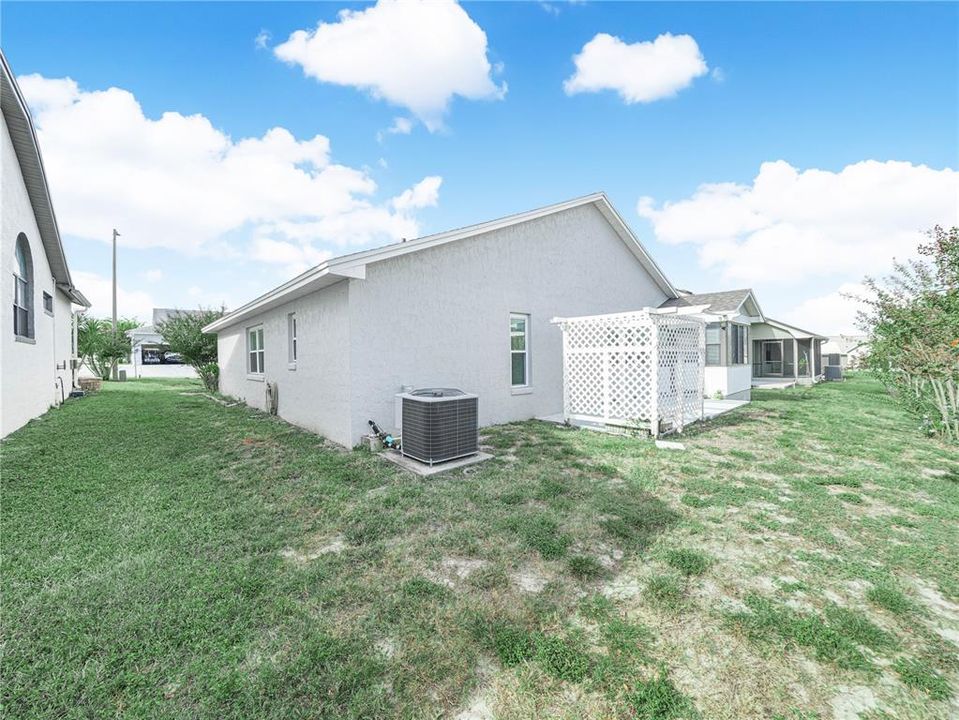 For Sale: $260,000 (2 beds, 2 baths, 1396 Square Feet)