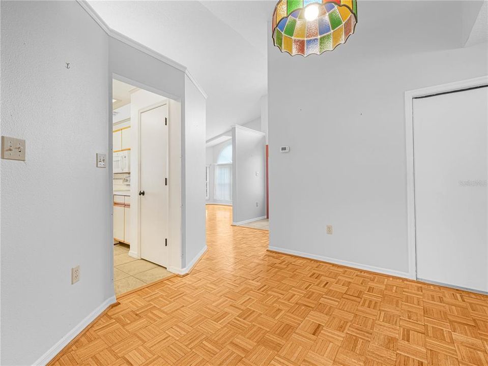 For Sale: $260,000 (2 beds, 2 baths, 1396 Square Feet)