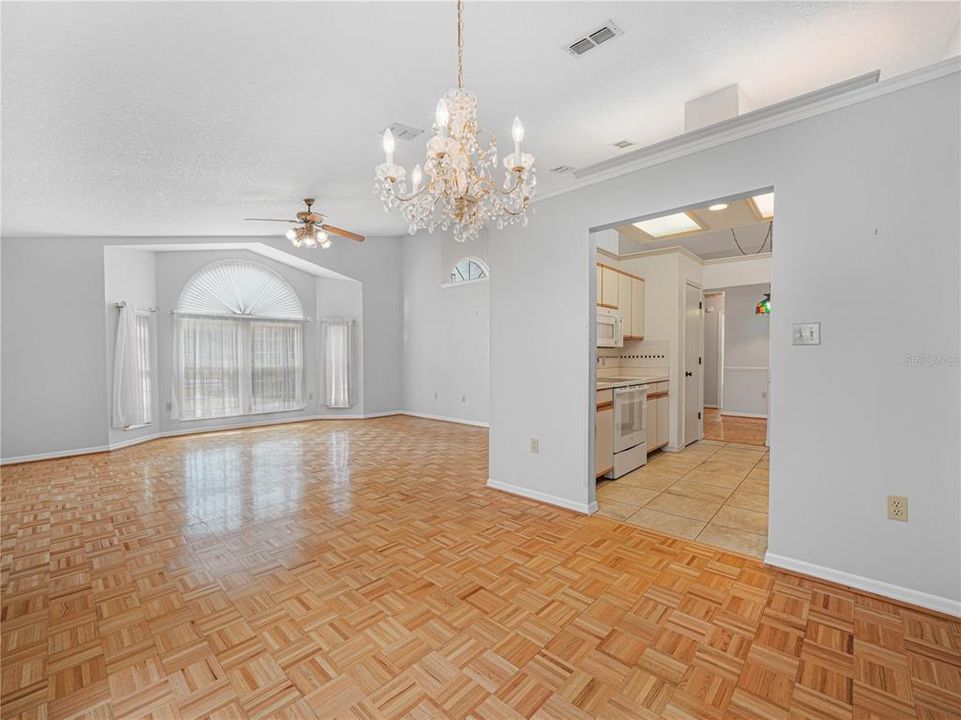 For Sale: $260,000 (2 beds, 2 baths, 1396 Square Feet)