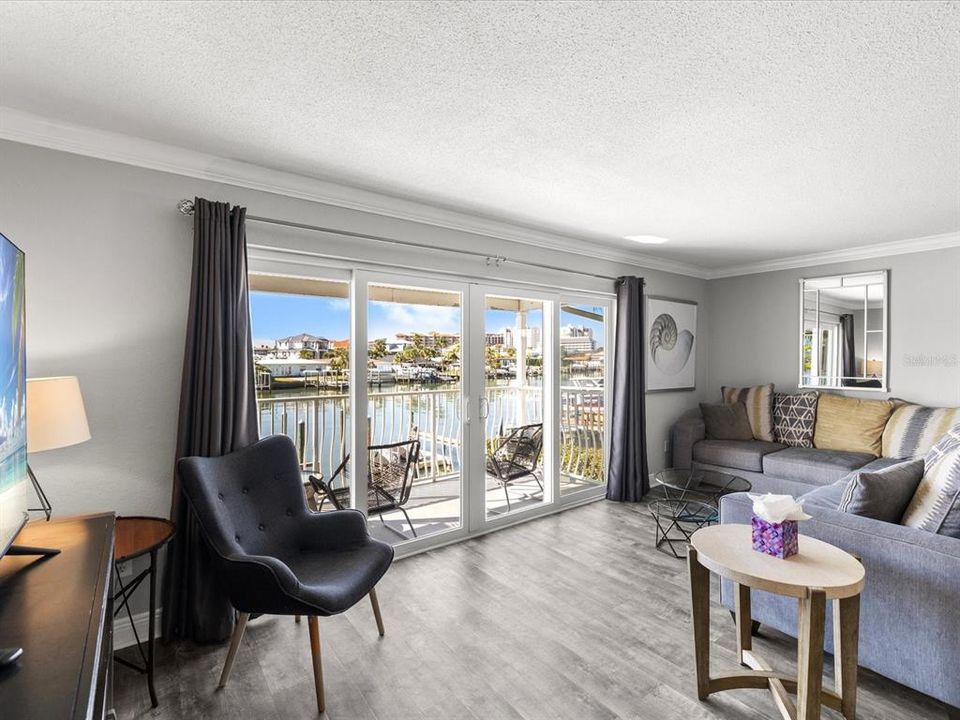 В аренду: $3,900 (2 спален, 2 ванн, 1430 Квадратных фут)