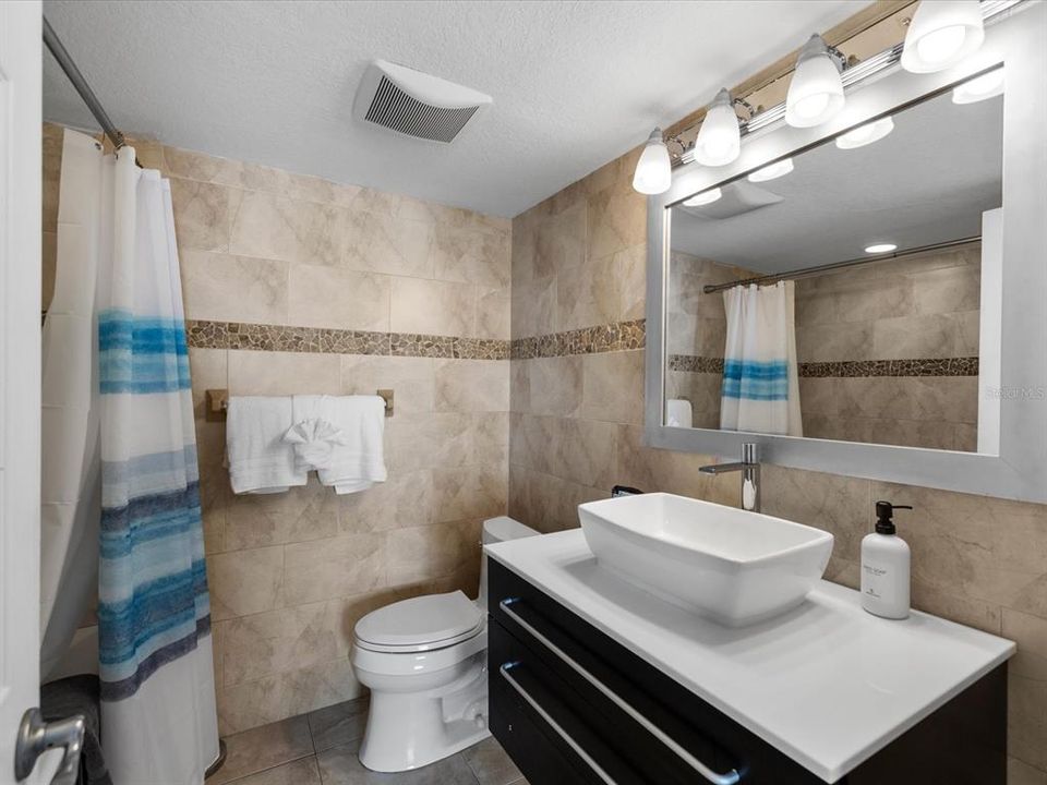 В аренду: $3,900 (2 спален, 2 ванн, 1430 Квадратных фут)