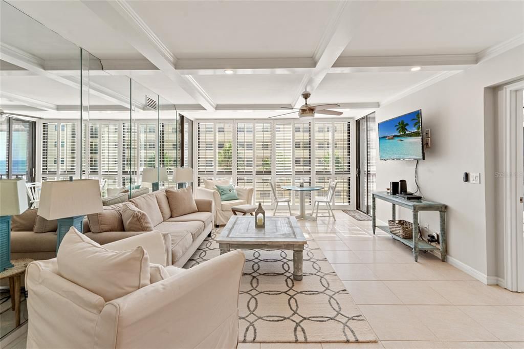 待售: $795,000 (2 贝兹, 2 浴室, 1180 平方英尺)