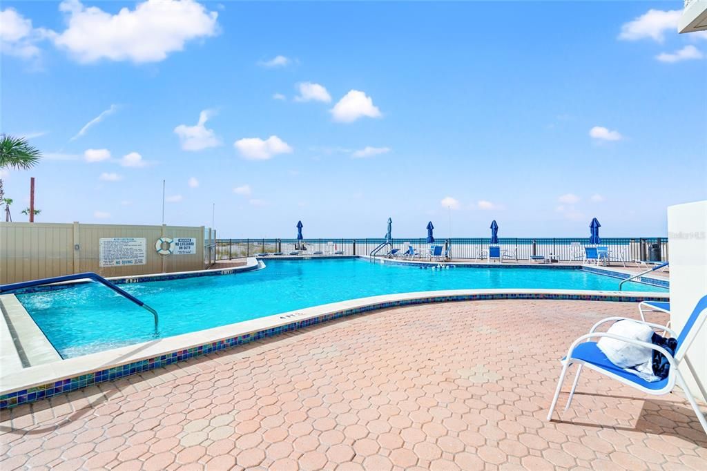 待售: $795,000 (2 贝兹, 2 浴室, 1180 平方英尺)