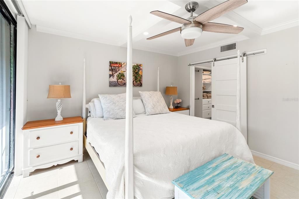 待售: $795,000 (2 贝兹, 2 浴室, 1180 平方英尺)