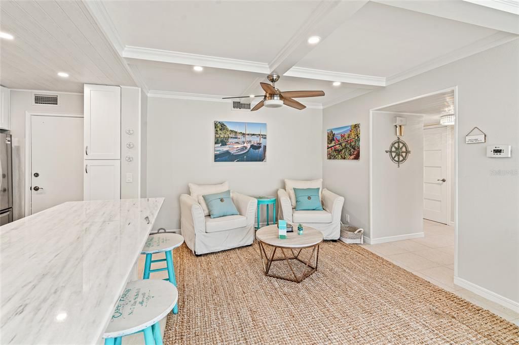 待售: $795,000 (2 贝兹, 2 浴室, 1180 平方英尺)