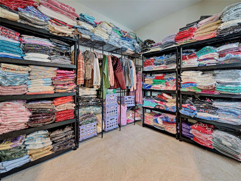 Active With Contract: $525,000 (2 beds, 2 baths, 1436 Square Feet)