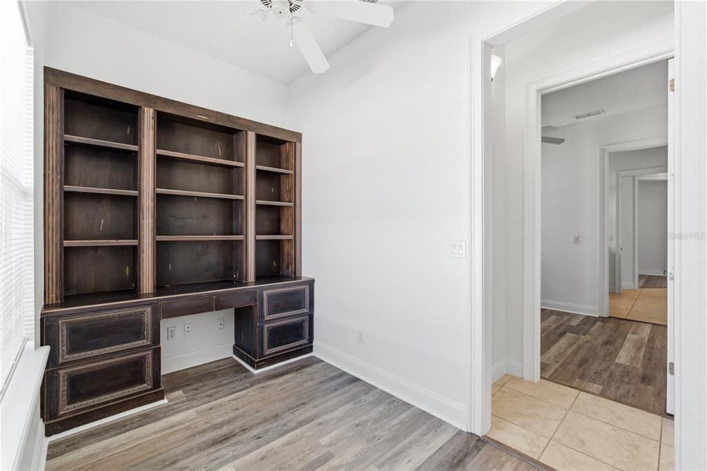 For Sale: $449,000 (3 beds, 2 baths, 2405 Square Feet)