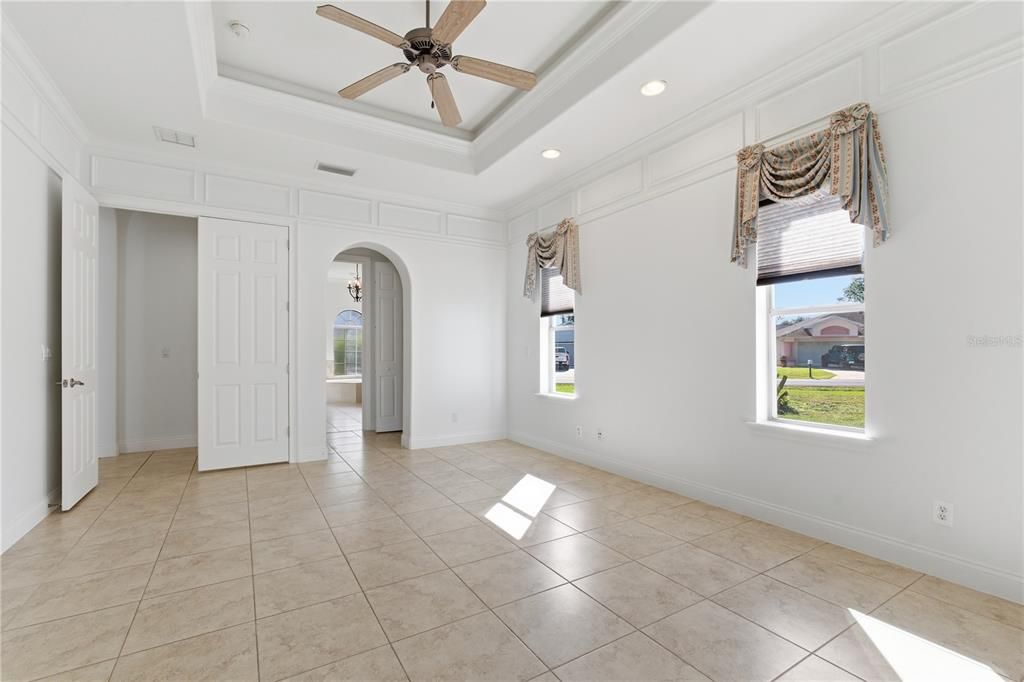 For Sale: $449,000 (3 beds, 2 baths, 2405 Square Feet)