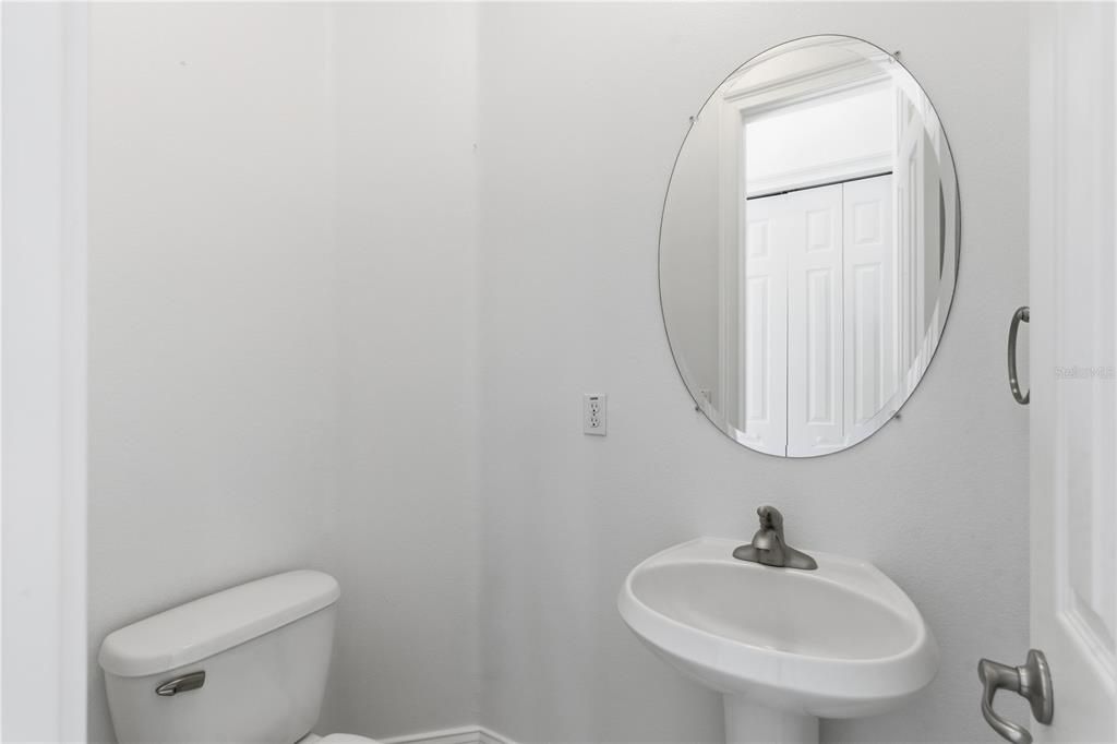 For Sale: $449,000 (3 beds, 2 baths, 2405 Square Feet)