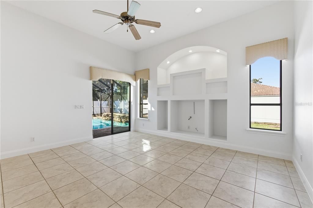 For Sale: $449,000 (3 beds, 2 baths, 2405 Square Feet)