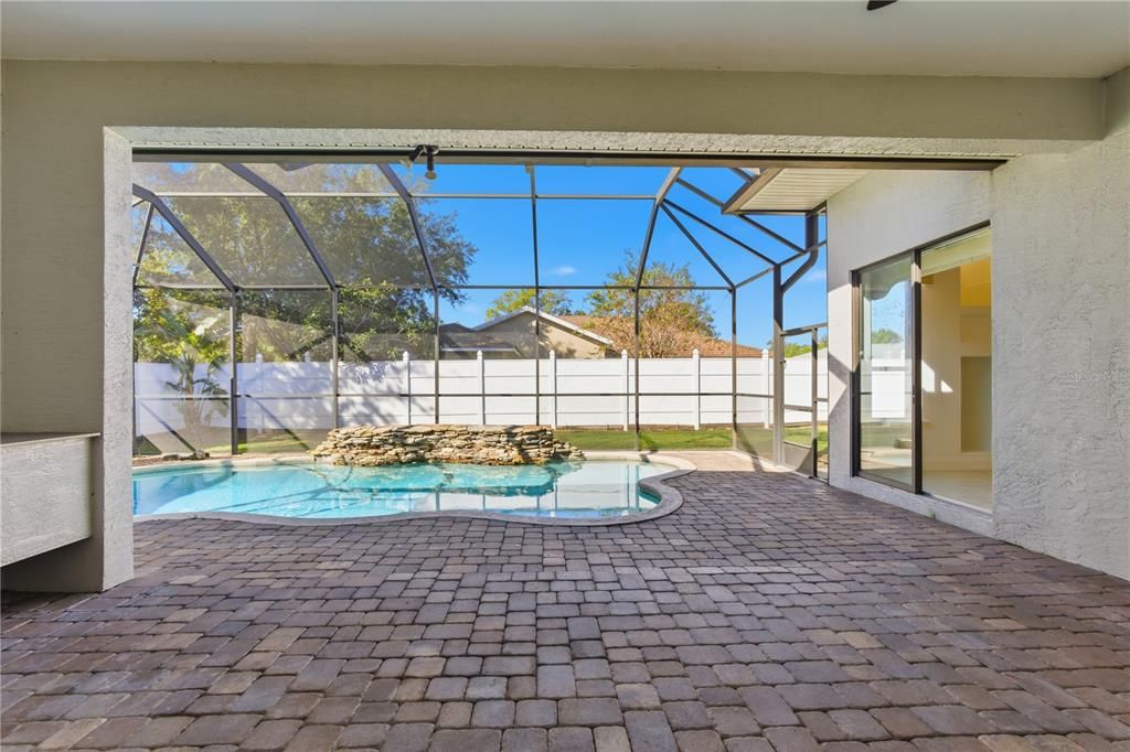 For Sale: $449,000 (3 beds, 2 baths, 2405 Square Feet)