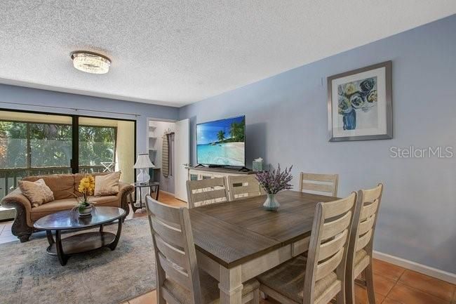 For Rent: $1,750 (2 beds, 2 baths, 967 Square Feet)