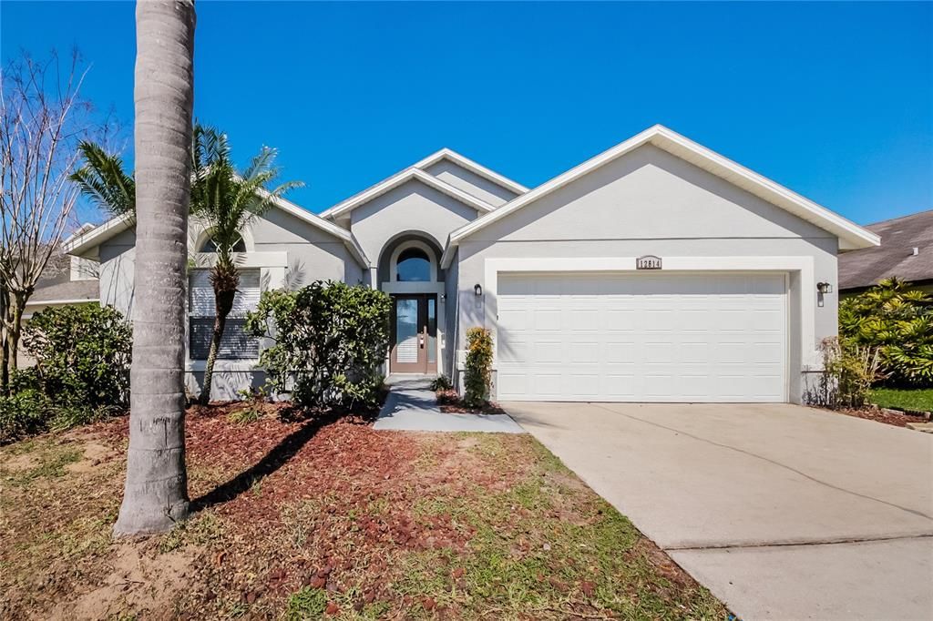 Active With Contract: $2,745 (4 beds, 2 baths, 1796 Square Feet)