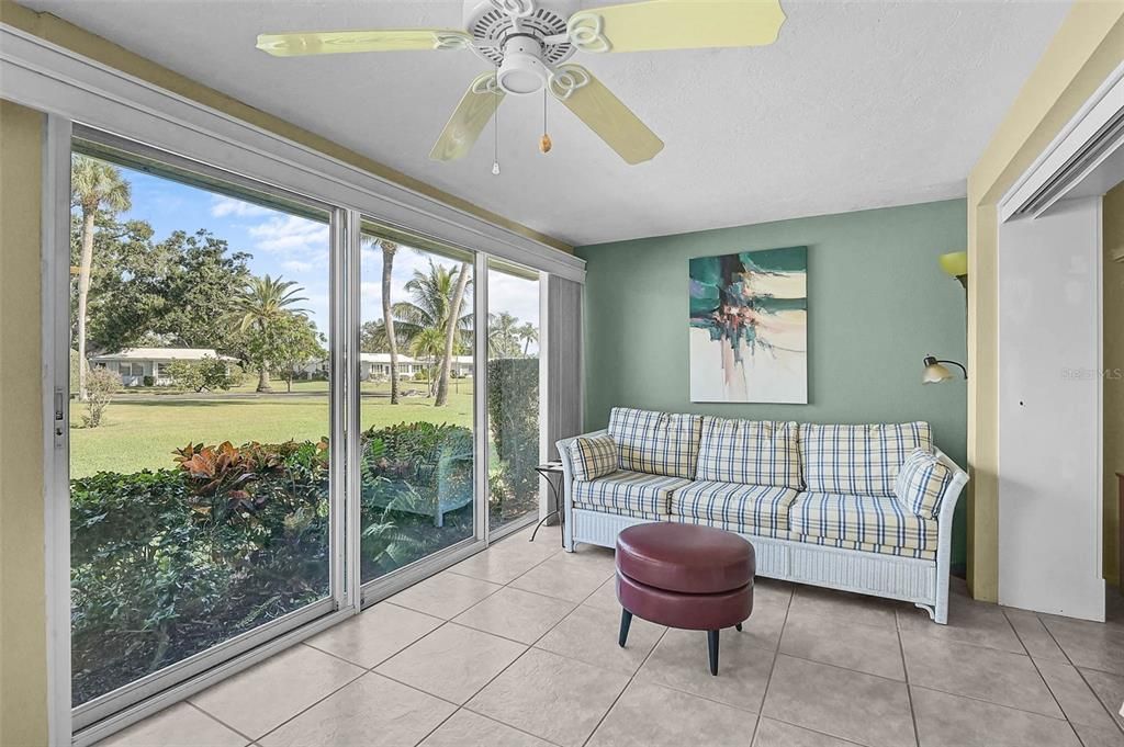 Activo con contrato: $245,000 (2 camas, 2 baños, 1673 Pies cuadrados)