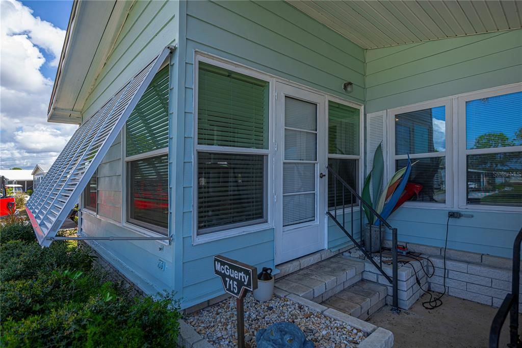 合同活跃: $195,000 (2 贝兹, 2 浴室, 1522 平方英尺)