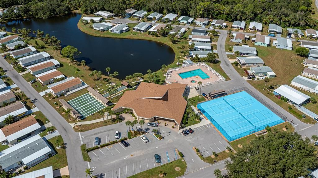 合同活跃: $195,000 (2 贝兹, 2 浴室, 1522 平方英尺)