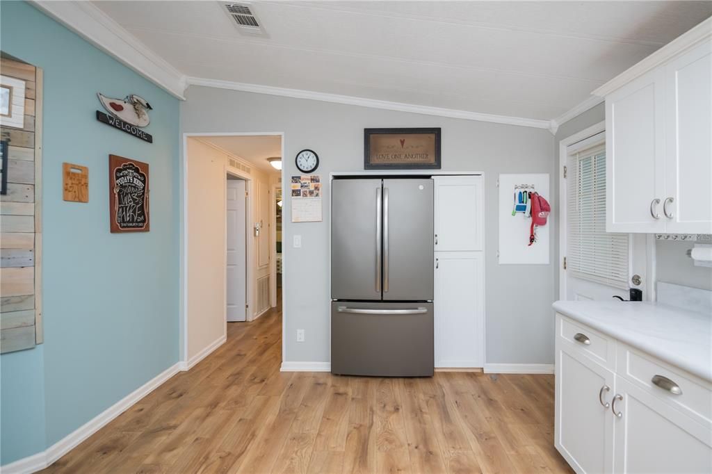 合同活跃: $195,000 (2 贝兹, 2 浴室, 1522 平方英尺)