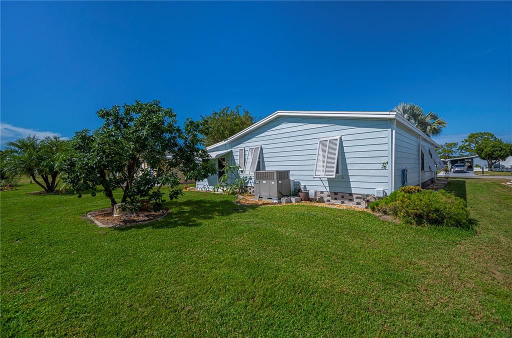 合同活跃: $195,000 (2 贝兹, 2 浴室, 1522 平方英尺)