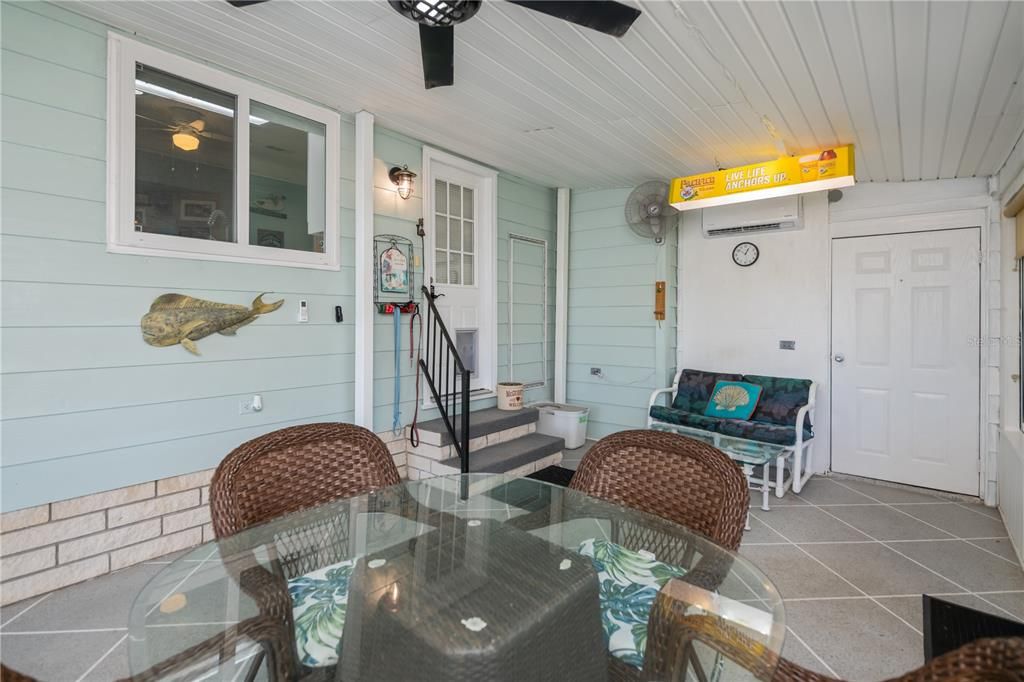 合同活跃: $195,000 (2 贝兹, 2 浴室, 1522 平方英尺)