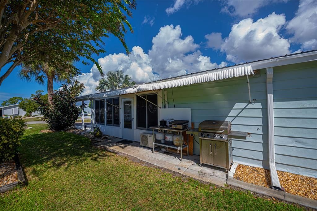 合同活跃: $195,000 (2 贝兹, 2 浴室, 1522 平方英尺)