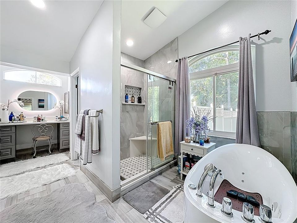 待售: $825,000 (5 贝兹, 3 浴室, 2800 平方英尺)