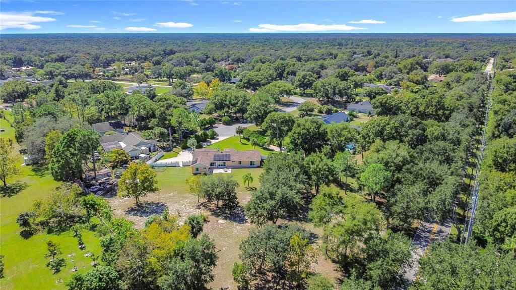 待售: $825,000 (5 贝兹, 3 浴室, 2800 平方英尺)