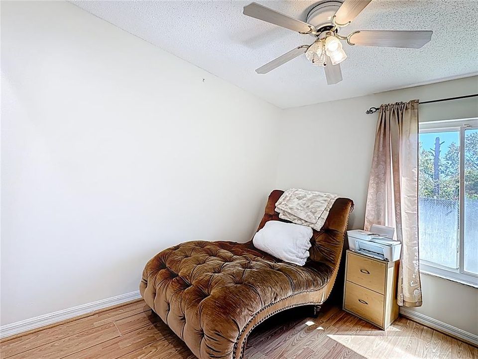 待售: $825,000 (5 贝兹, 3 浴室, 2800 平方英尺)