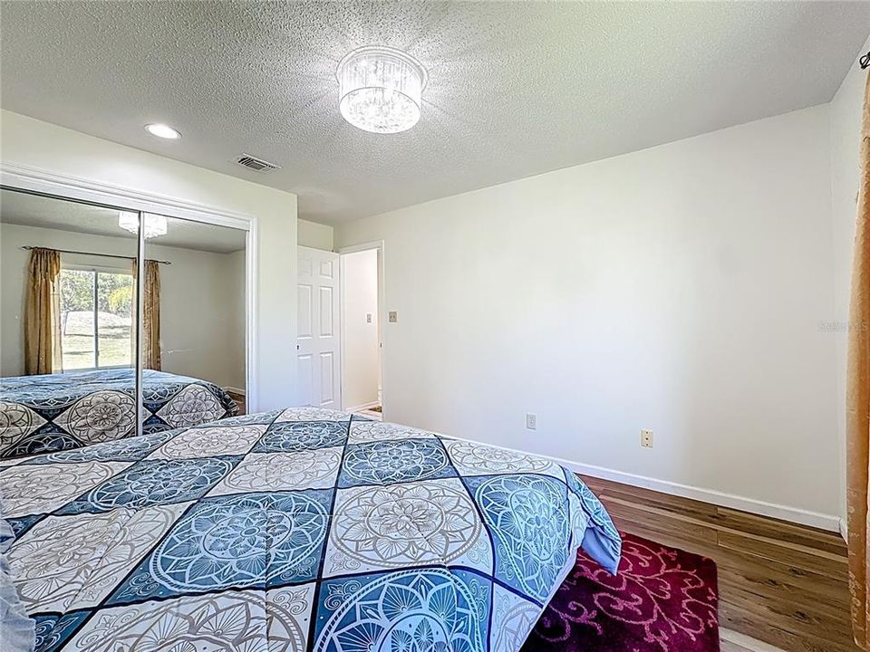 待售: $825,000 (5 贝兹, 3 浴室, 2800 平方英尺)