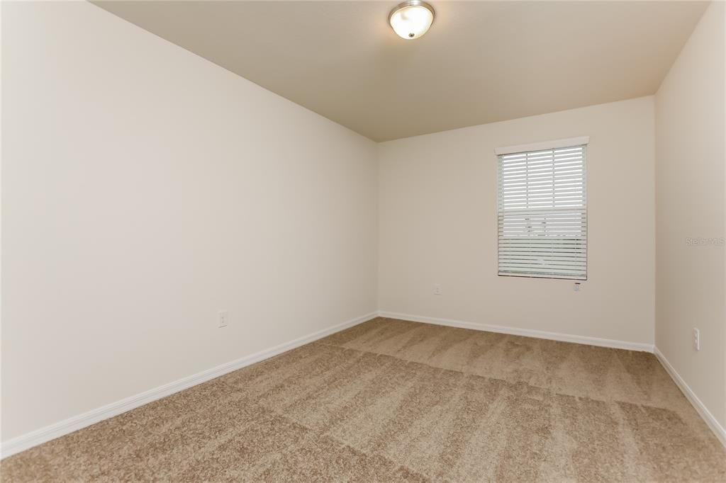 В аренду: $2,400 (4 спален, 2 ванн, 2401 Квадратных фут)