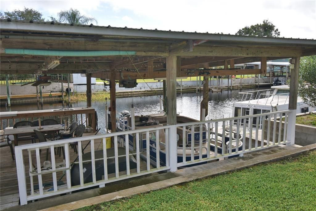 For Sale: $365,000 (2 beds, 2 baths, 1164 Square Feet)