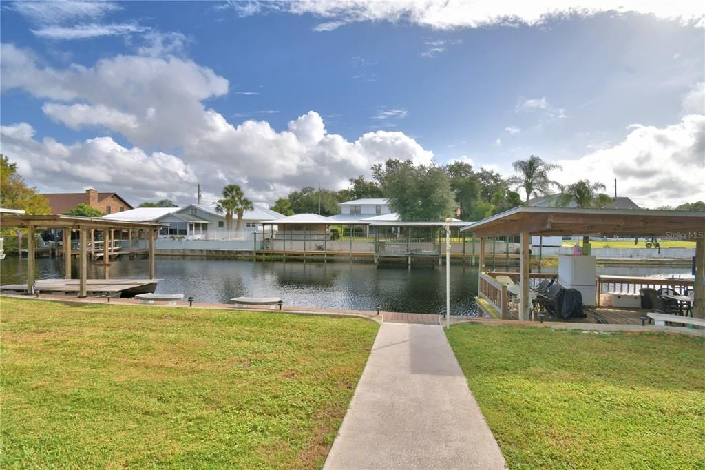 For Sale: $365,000 (2 beds, 2 baths, 1164 Square Feet)