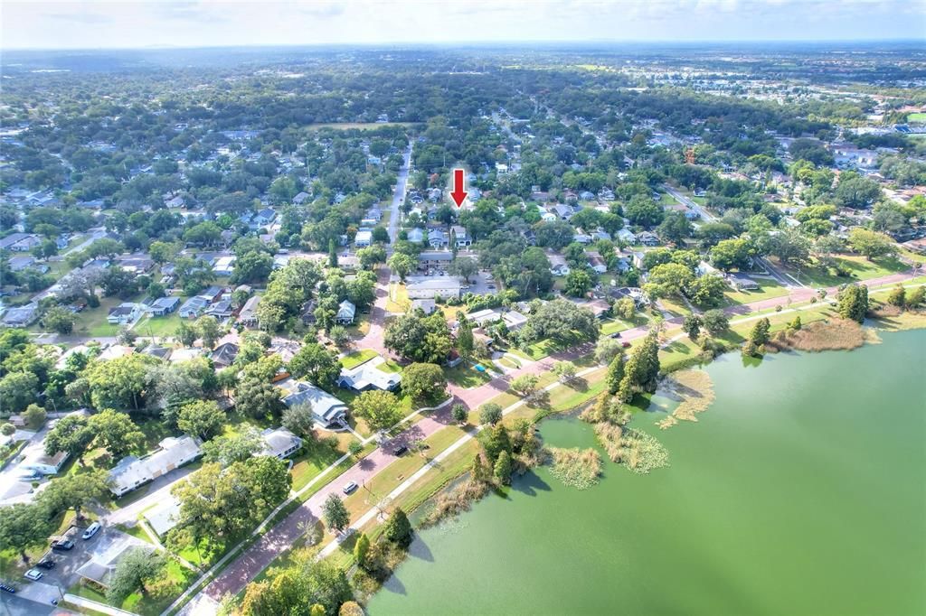 待售: $221,000 (2 贝兹, 2 浴室, 899 平方英尺)