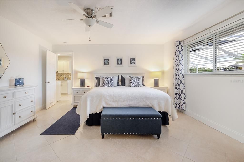 Под контрактом: $499,000 (3 спален, 2 ванн, 1790 Квадратных фут)