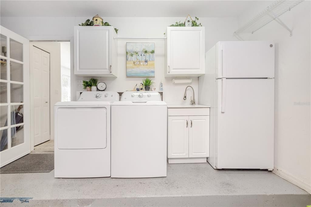 Под контрактом: $499,000 (3 спален, 2 ванн, 1790 Квадратных фут)